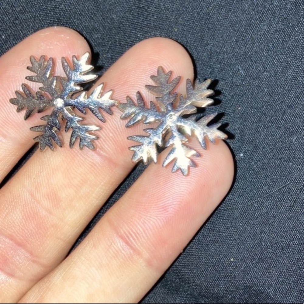 Silver Snowflake Cuff Links